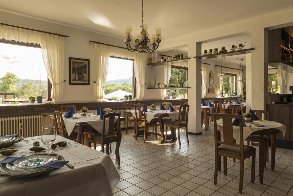 Hotel Restaurant Haesfeld Überherrn Exterior foto